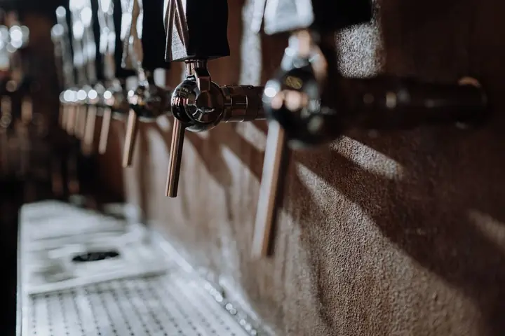 draft beer store interior