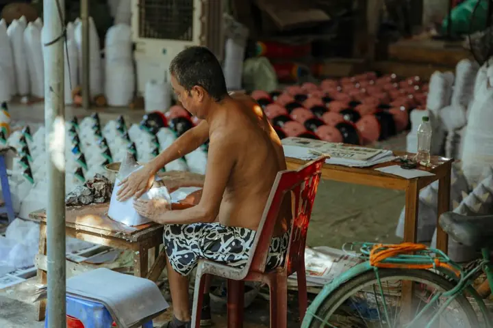 recycled plastic furniture manufacturing